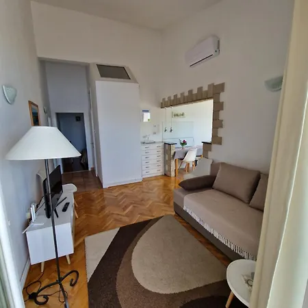 Panorama 2 *