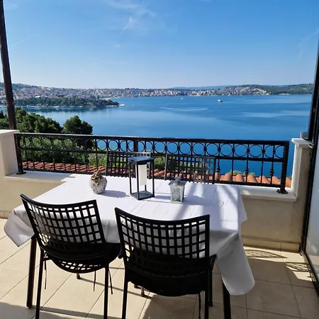 全景2号公寓 * 特罗吉尔