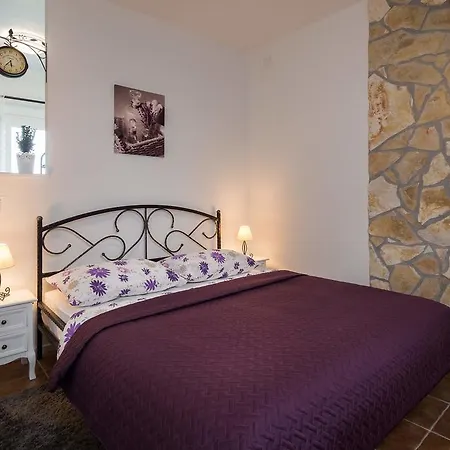 全景2号公寓 特罗吉尔